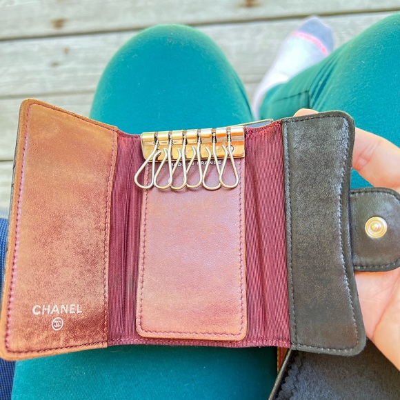 CHANEL key case - Picture 2 of 8